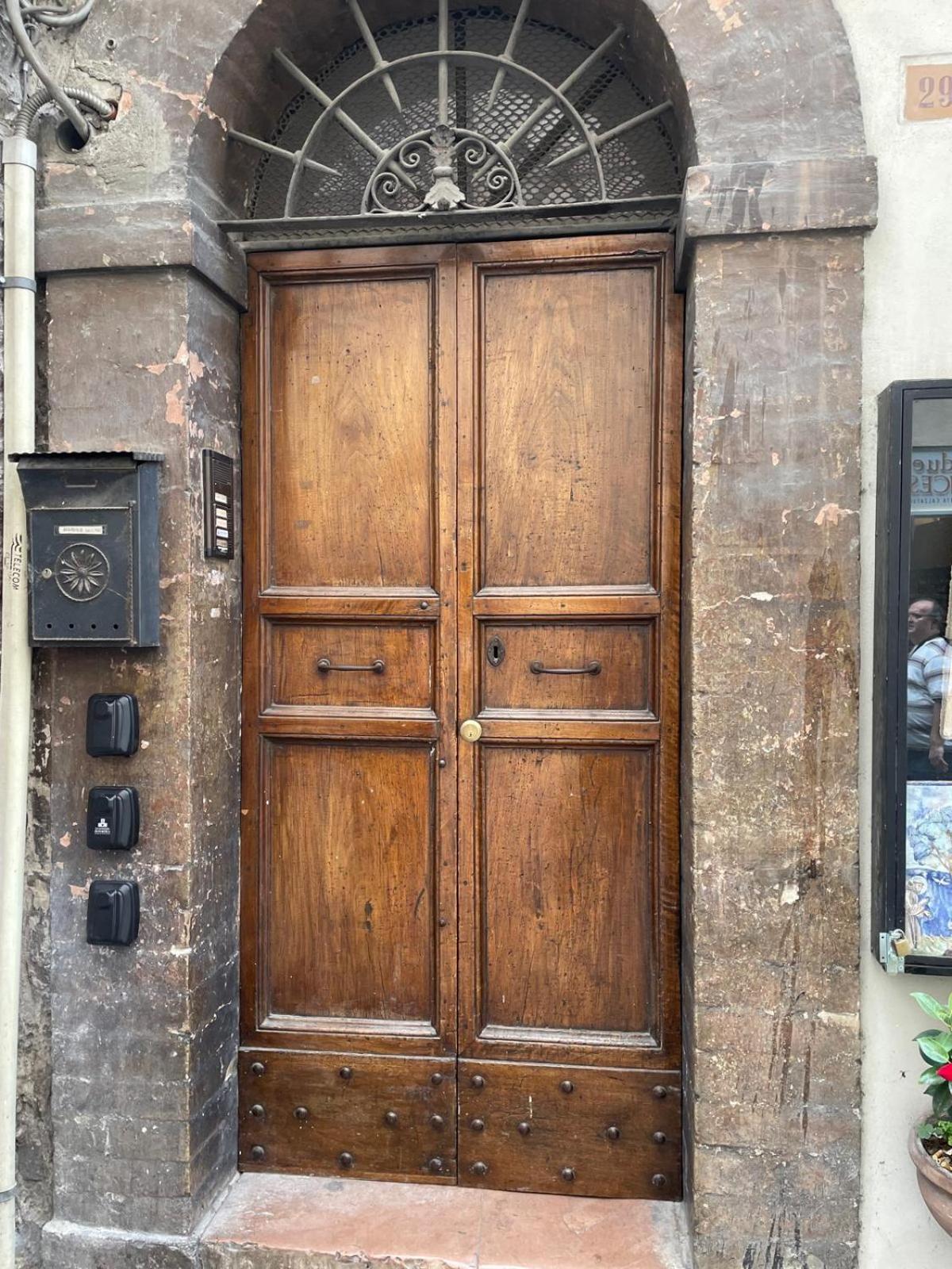 Le Volte Di Via Portica Appartement Assisi Buitenkant foto